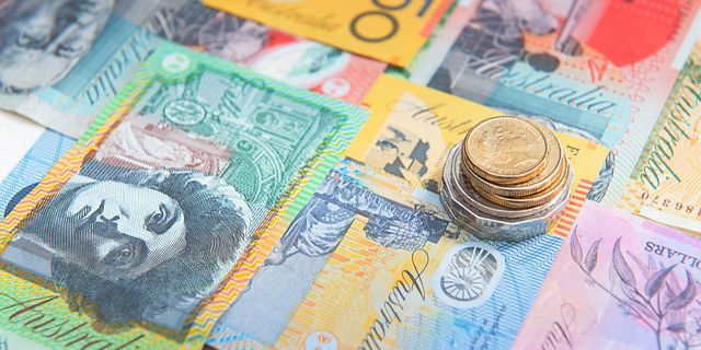 الدولار الأسترالي ينتظر دعما من بيانات العمل