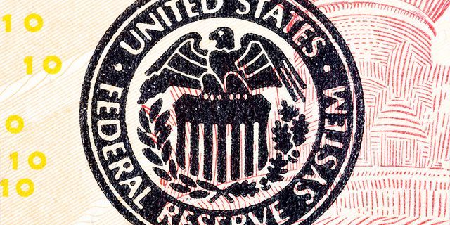 الفيدرالي يحافظ على تدفق الدولار عالميًا من خلال 9 اتفاقيات جديدة مع البنوك المركزية العالمية.