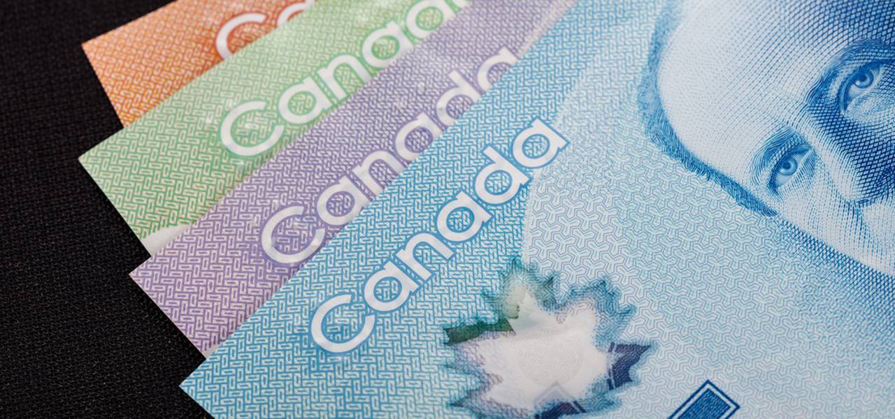 تقرير مبيعات التجزئة قد يتسبب بتراجع الدولار الكندي