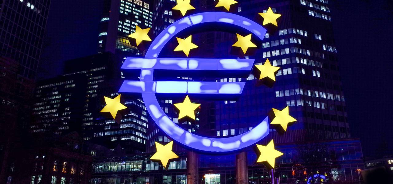 اليورو في دائرة الضوء على خلفية بيان أسعار البنك المركزي الأوروبي