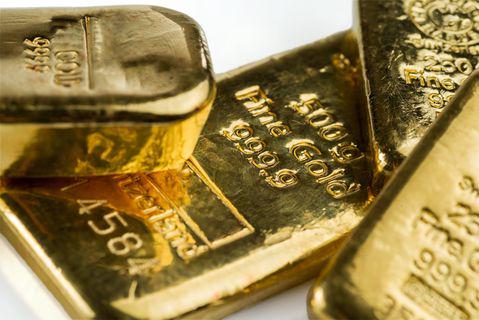 الذهب والبحث عن أوامر شراء جديدة 