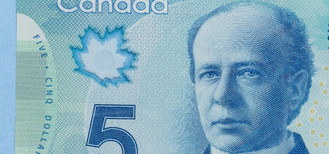 هل سيدعم بنك كندا الدولار الكندي أكثر من ذلك؟