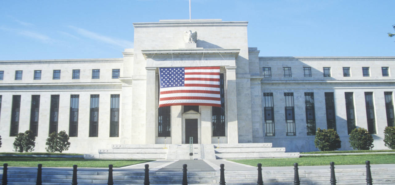 اجتماع اللجنة الفدرالية للسوق المفتوحة: هل من مفاجآت بانتظار الدولار الأمريكي؟