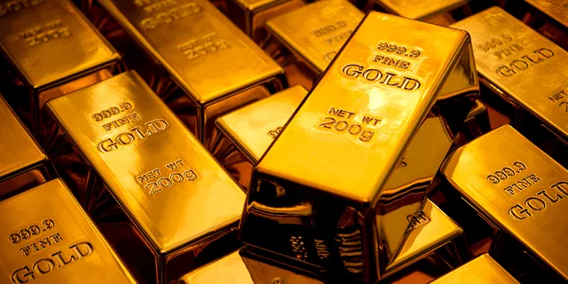 الذهب ينهض بمساعدة الدولار الضعيف...