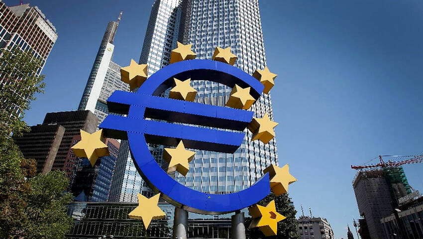 اليورو يستقر قبل قرار المركزي الأوروبي
