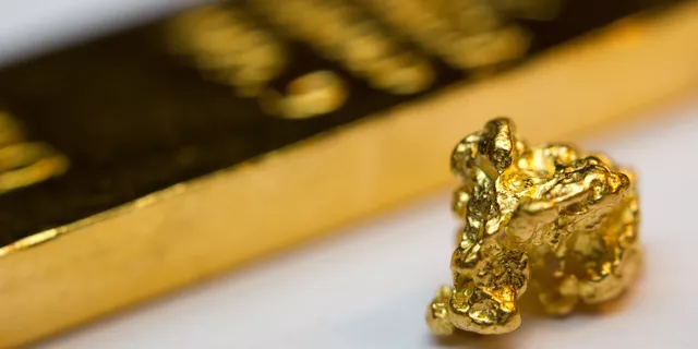 الذهب يخترق مستويات 1800 دولار