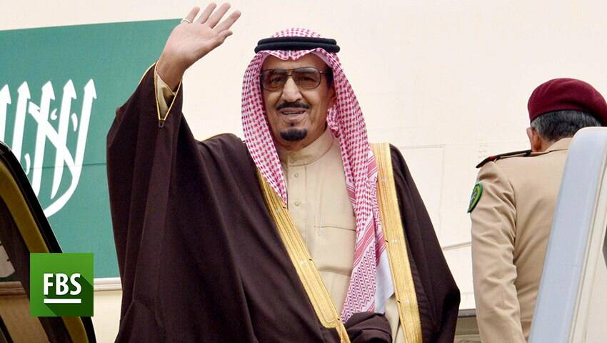 العاهل السعودي يصل إلى موسكو في أول زيارة لملك سعودي إلى روسيا ... 