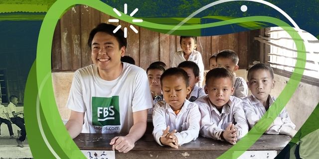 مستلزمات مدرسية لأطفال لاوس